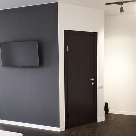 White Apartment ポルタヴァ エクステリア 写真