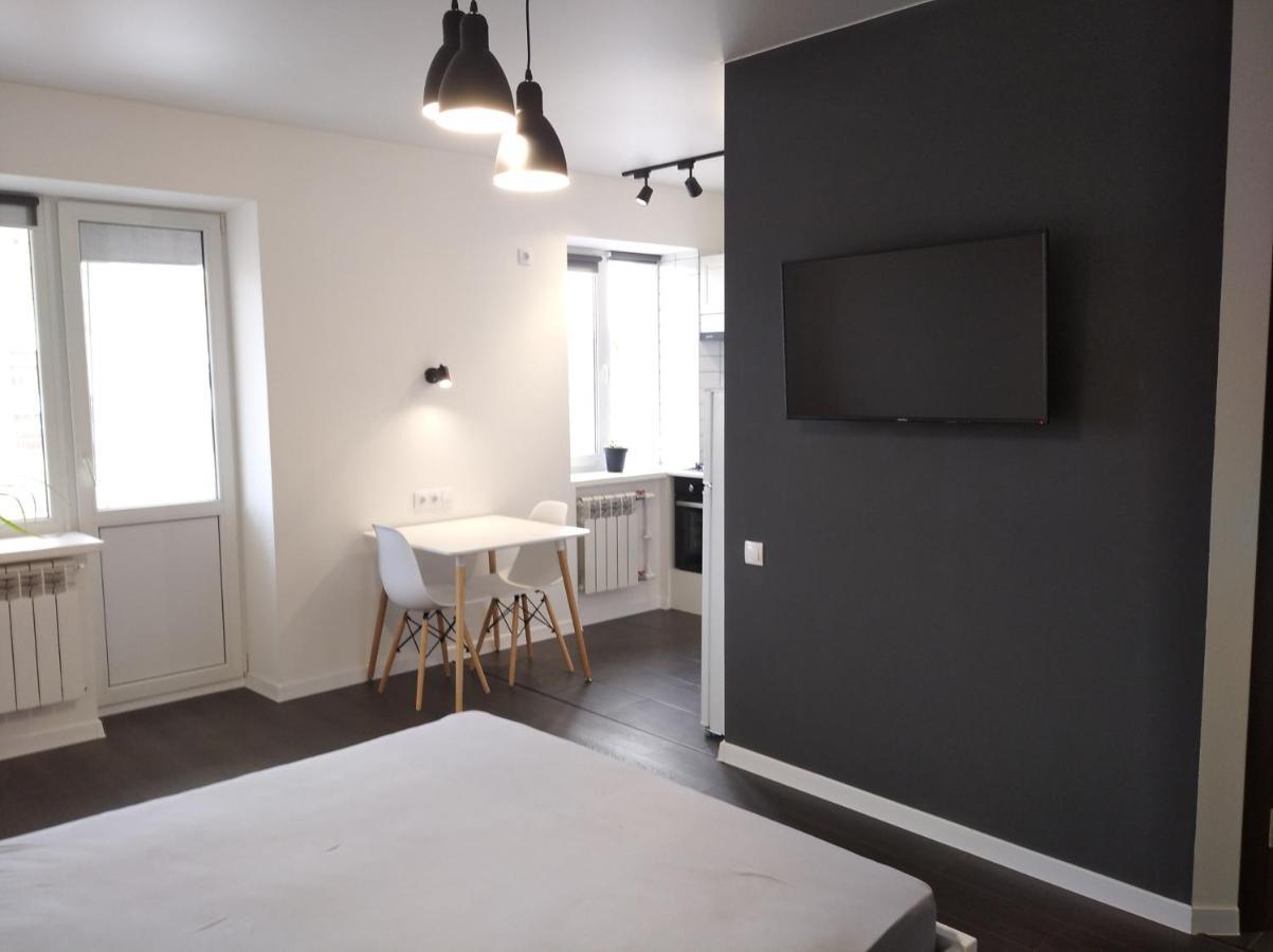 White Apartment ポルタヴァ エクステリア 写真