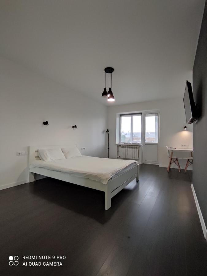 White Apartment ポルタヴァ エクステリア 写真
